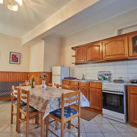 Psarras Holiday home *